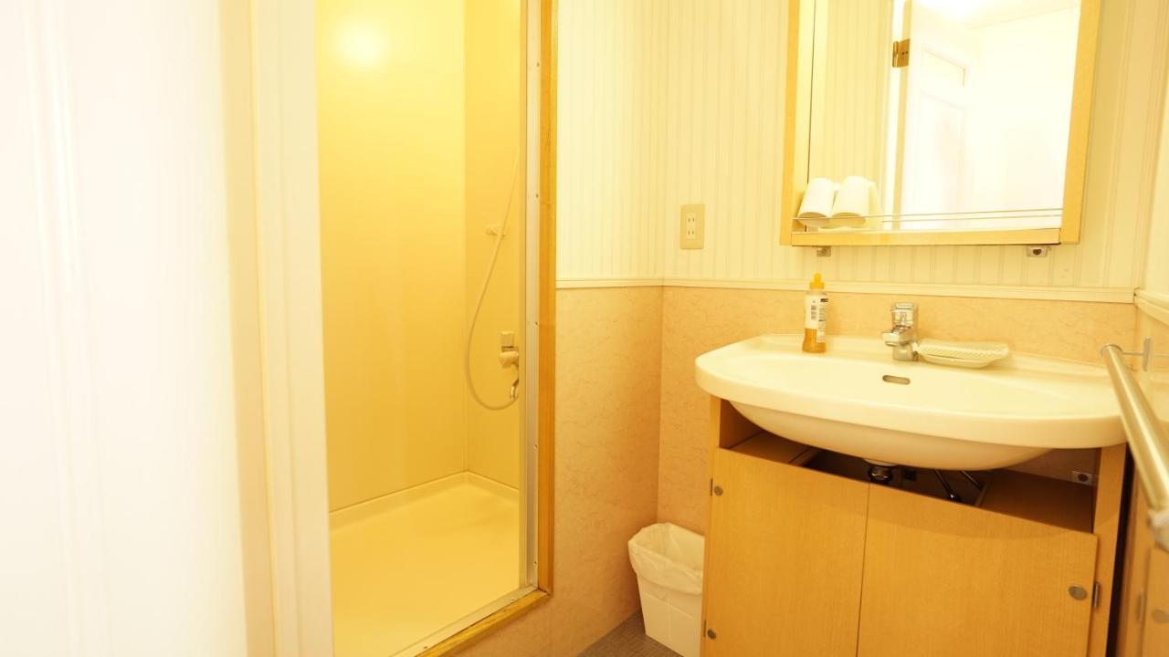 House Ikebukuro Hotel Tokyo Bagian luar foto